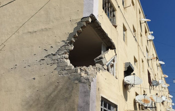 Ermənilər Tərtərdə yaşayış binasına yenə mərmi atdı - VİDEO